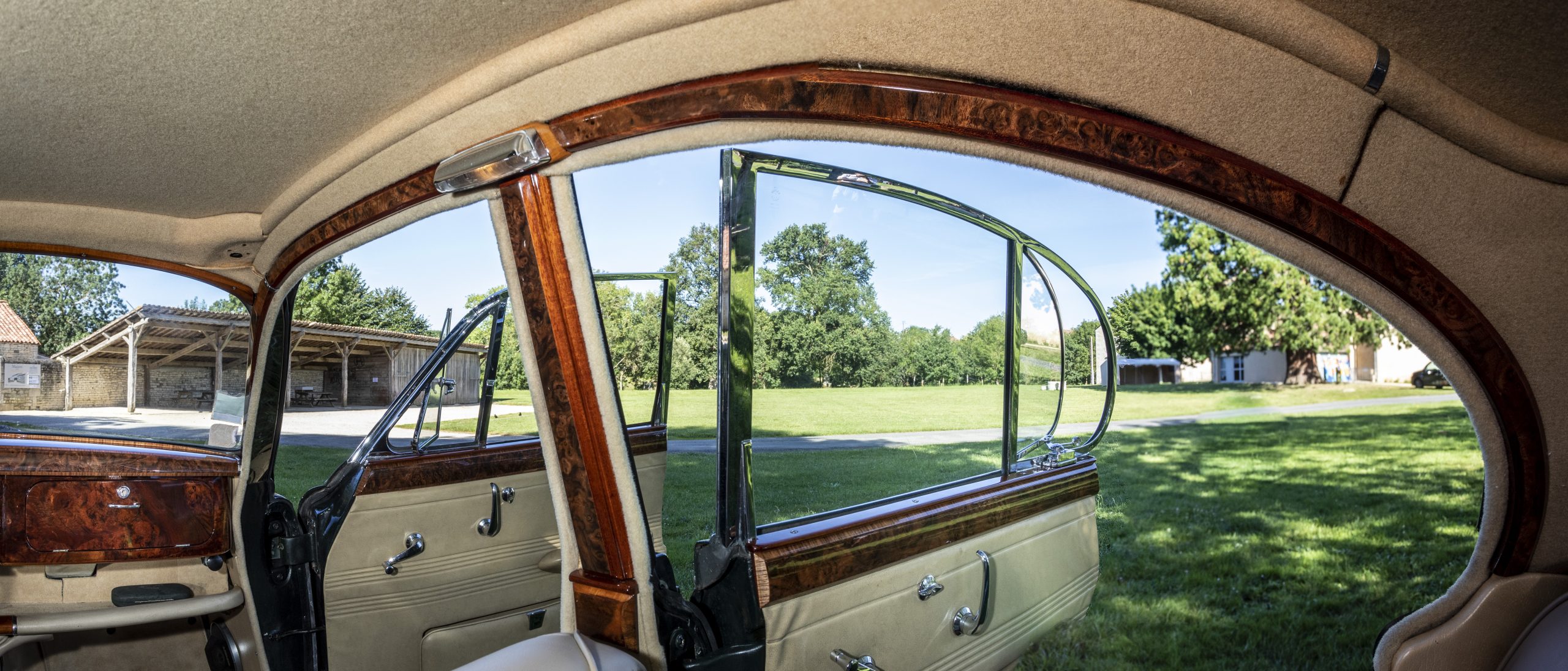 restauration boiseries Jaguar par Julien Lachaud ébéniste 17