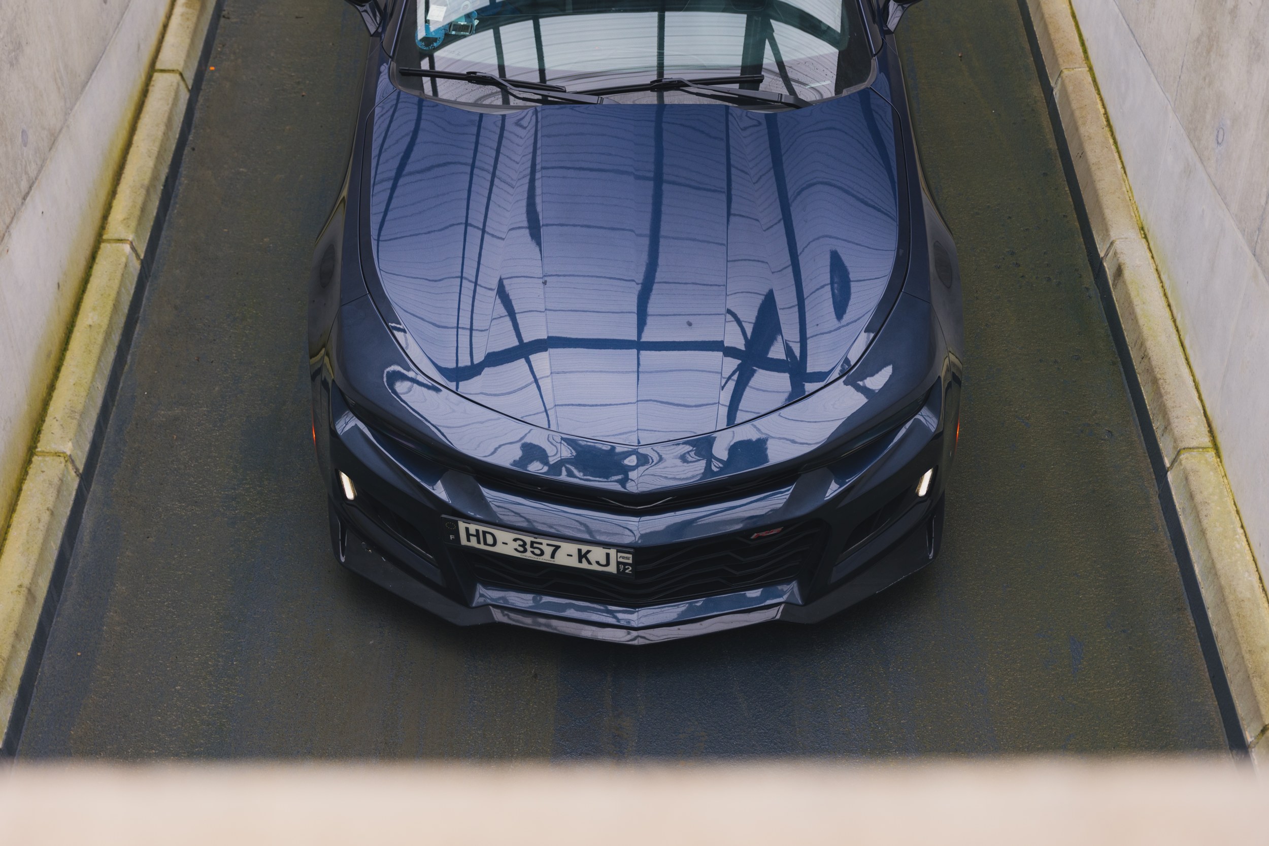 01 – Camaro RS – face avant plongee